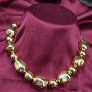 Collier tendance et charmant de haute qualité en or ton or, collection pour femmes et filles, pour mariage, fête et usage quotidien - Product Image 1