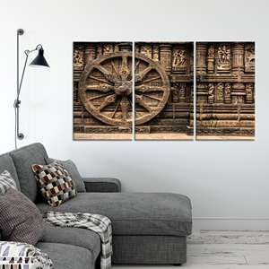 Impresión en Lienzo del Templo Solar de Konark: Arte Mural Indio de Chakras, Juego de 3 Lienzos - Product Image 1