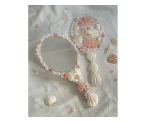 Miroir artisanal en coquillage - Miroir recouvert de coquillages naturels, artisanat vietnamien pour les visites côtières et la décoration de cafés - Product Image 1