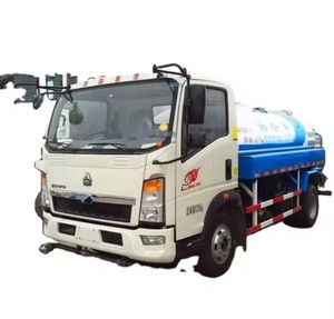 รถบรรทุกฉีดน้ำดีเซลขนาด 5 คิวบิกเมตร ยูโร 5  แบบเกียร์ธรรมดา มือสอง ราคาพิเศษ สำหรับทำความสะอาดถนน - Product Image 5