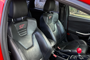 ST 6 vitesses manuel, turbo, 4 cylindres, pack ST3, modifications performance, état d'occasion - Product Image 2
