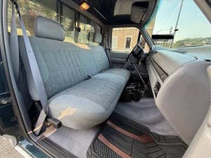 รถฟอร์ด F-150 XL ปี 1995 มือสอง เกรดอุตสาหกรรม รุ่น 2 ประตู แบบ Standard Cab LB พวงมาลัยซ้าย ของแท้จากโรงงาน - Product Image 5