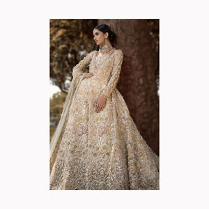 Vêtements pakistanais de qualité supérieure et abordables pour femmes Top travaillé en diamant avec contraste Dupatta pour les occasions de mariage au meilleur prix - Product Image 5