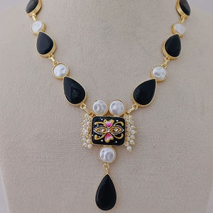 Collar Kundan con piedra esmaltada en forma de lágrima, latón pesado, diseño único, trabajo de piedra de calidad, producto a granel para amantes, patrón - Product Image 1