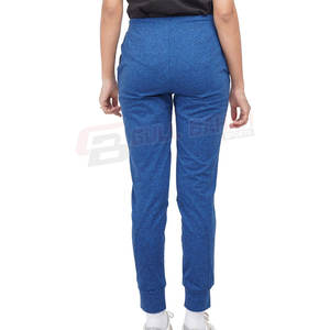 Pantalon de travail décontracté pour femmes avec finition nette et coupe légèrement mince Pantalon décontracté pour femmes de couleur unie - Product Image 3