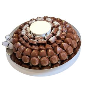 Bandeja de Chocolate de Metal Dorado de Gran Calidad Chocolates Elegantes Para Bodas Ocasiones Especiales Postre Con Acentos Decorativos - Product Image 2