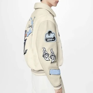 Vestes Letterman en cuir synthétique imitation peau de vache avec broderie personnalisée de roses, veste bomber varsity ample personnalisée pour hommes - Product Image 5