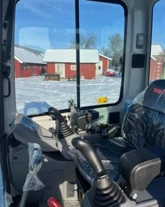 Miniexcavadora Takeuchi TB225 de 2.5 Toneladas, Excavadora Compacta de Orugas Diésel |   Equipo de Construcción Hidráulico – Mejor Precio al por Mayor - Product Image 2