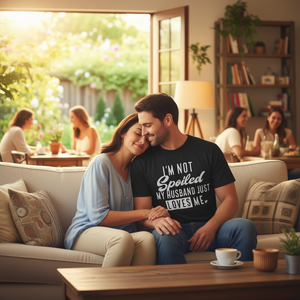 Non sono coccolata, mio marito mi ama - T-shirt da moglie - Product Image 3