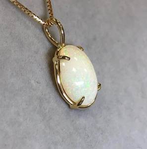 Simuler Opale Charm Argent Sterling 925 Plaqué Or 18k Design Minimaliste Femmes Bijoux en Argent Pendentif Charme Direct Usine - Product Image 3