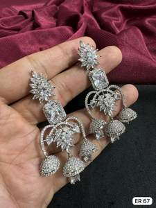 Dernier concepteur exclusif indien léger avec boucle d'oreille en diamant américain femmes pour la fête à la mode des femmes - Product Image 6