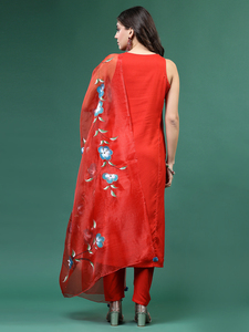 Robe décontractée pour femme, rouge, brodée, coupe trapèze, longueur genou, col rond, manches longues, lavable en machine, en rayonne imprimée, style kurta pantalon droit - Product Image 2