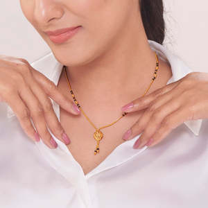 Collier fantaisie Liora Charm Mangalsutra avec perles fines - Product Image 2