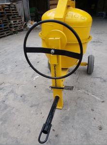 Nueva Mezcladora de Concreto de 300L-450L, Modelo con Motor de Gasolina, Sistema de Agua Manual, Motor de 6.5HP, Productividad de 2M/H - Product Image 4