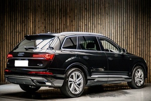 ใช้ lhd/rhd 2023 Audi Q7 3.0 50 TDI S line