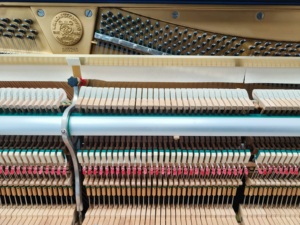 Piano d'occasion Kawai K35 en gros, provenance japonaise, entretien et inspection rigoureux, structure durable - Product Image 4