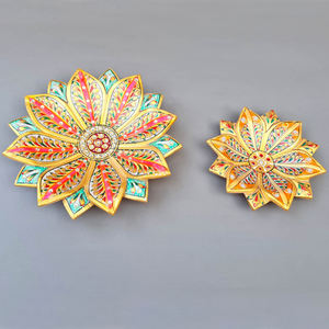 Cuenco Decorativo de Mármol Ecológico Tallado a Mano con Diseño de Pétalos de Flor, Urli, Pájaros, Ondas y Canales - Product Image 6