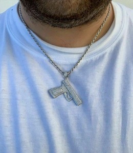 สร้อยคอจี้เพชรโมอิสซาไนต์ VVS สุดฮิต ดีไซน์ปืน ชุบทองคำขาว เงินแท้ 925 ประดับเพชรระยิบระยับ สไตล์ฮิปฮอป - Product Image 4