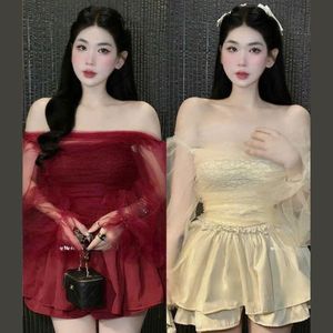 Robe de soirée élégante au-dessus du genou de haute qualité-parfaite pour les mariages et les événements, mettant en valeur un style intemporel et un charme féminin - Product Image 1