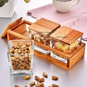 Ensemble de bocaux de stockage de fruits secs en acrylique transparent de luxe avec plateau en bois décoratif pour comptoir de cuisine et utilisation de cadeaux - Product Image 2