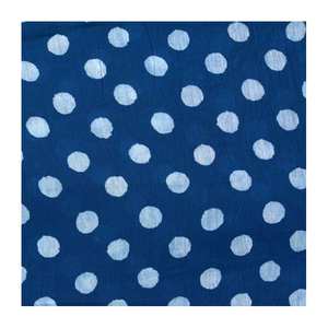 Algodón con estampado índigo Bloque de mano Bloque índigo Algodón teñido vegetal Respetuoso con el medio ambiente Cámbrico Bloque índigo Telas estampadas para vestido - Product Image 1