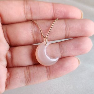 จี้พลอยสีพีชธรรมชาติรูปพระจันทร์และพระจันทร์แกะสลักด้วยมือสีทอง14K เครื่องประดับแฟชั่นจี้อัญมณีแบบหลวมขนาด16x12มม. - Product Image 5