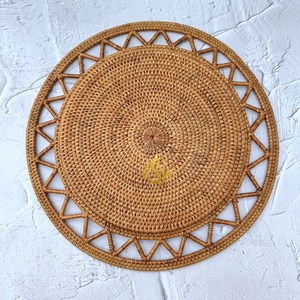 Chargeur de table élégant plaqué de haute qualité ensemble de 2 assiettes de forme ronde décoration de mariage et d'événements rotin sous assiette - Product Image 4