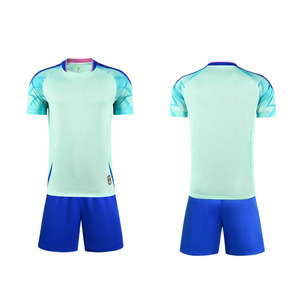 Ensemble de maillots de football personnalisés pour hommes, col en V, manches courtes, sublimation, polyester respirant, kit adulte toutes saisons - Product Image 3
