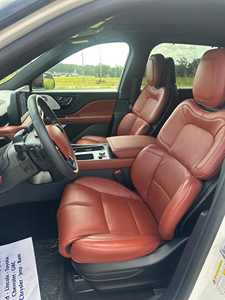 Lincoln Aviator Reserve Diesel Turbo Automatique Sièges en Cuir 2024 - Product Image 2