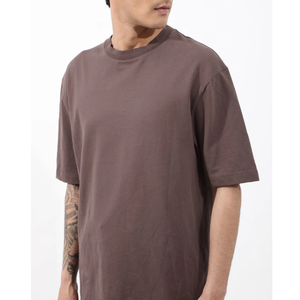 Camisetas personalizadas para hombre, casuales, de manga corta, cuello redondo, tejido de punto, teñido liso con diseño de patrón sólido, de Bangladesh. - Product Image 2