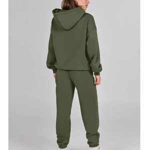 Conjunto Deportivo de Alta Calidad para Mujer, Sudadera con Capucha y Pantalones Jogger, 100% Poliéster Fleece Transpirable, 2 Piezas, Personalizable - Product Image 3