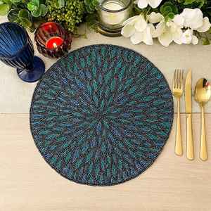 Napperon perlé Chargeur rond fait à la main pour salle à manger de luxe et décor de vacances Pièce unique perlé à la main, napperon, pendaison de crémaillère - Product Image 4