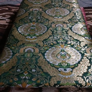 Tissus en soie brocart 100% tissés à la main sur mesure idéaux pour les textiles de maison - Product Image 2