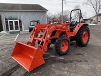 Tractor Kubota M5660SUHD 2023 4WD con Motor, Caja de Cambios, Bomba y Todos los Implementos, Certificado CE, 4 Horas de Uso, en Venta