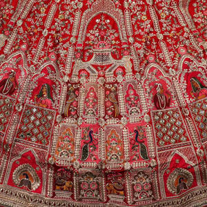 Vestido Pakistaní Lehenga Choli de Satén Rojo con Bordado Pesado para Novia, FABZONE - Product Image 5