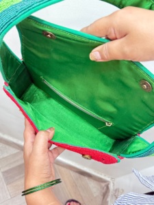 Sacs à main pour femmes de style vintage faits à la main de la meilleure qualité, sac à main à la mode en différentes couleurs pour femmes - Product Image 4