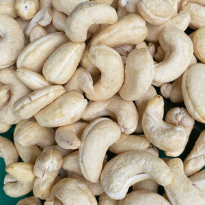 เม็ดมะม่วงหิมพานต์ W180 คุณภาพสูง ขายดี พร้อมบรรจุภัณฑ์ฉลากส่วนตัว ผลิตที่ซานติโก เวียดนาม อายุการเก็บรักษา 24 เดือน - Product Image 1