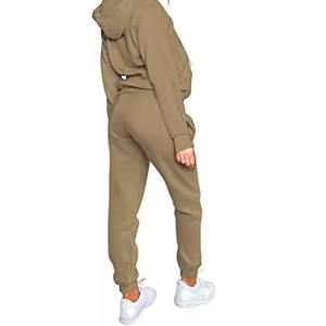 Survêtements de haute qualité respirant femmes élégantes et à la mode survêtement à fermeture éclair empilées parfait pour une tenue décontractée - Product Image 3