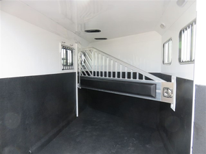 Best Price Livestock Float Trails West Sierra 2 Horse BP Warmblood Float Horse <b>Trailer</b> & Carrier for Motorhome Europe Standard - Product Image 6