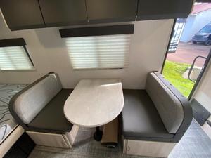 Caravanes d'occasion Winnebago Industries Hike H170S 2022 prêtes à la vente - Product Image 5