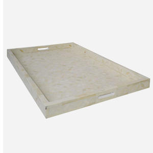 Plateau de service décoratif en os de résine polyvalent avec poignées pour pouf de table basse pour servir et exposer - Product Image 4