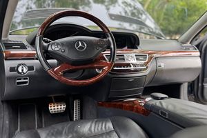 UTILISÉ LHD/RHD 2013 MERCEDES-B E N Z S550 - Product Image 3