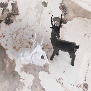 Escultura de Pared de Ciervo Geométrica Minimalista, Cerámica Blanca y Negra, 25 cm - Product Image 3
