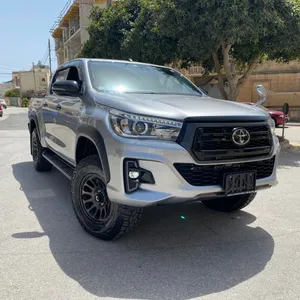 USADO 2021 TOYOTA HILUX 4x4 2400cc DIESEL TURBO Pickup disponible con volante a la derecha. Volante a la izquierda