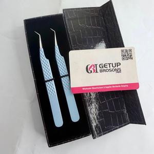 Pince à épiler GETUP BROSONS IMPEX GBI-EET-5002 en acier inoxydable à 45 degrés, bleu clair, revêtement poudré, pointe argentée, prise diamantée lisse - Product Image 3