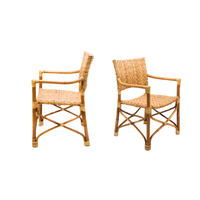 Chaise en rotin au design traditionnel élégant pour la maison, confortable avec une touche tropicale pour l'hôtel, la villa, le salon, style relaxant