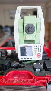 Station totale Leica TS 09 R1 000 disponible à la vente en bon état - Product Image 2