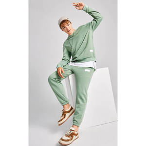 Ensemble de survêtement pour homme 2025, vêtements de sport de haute qualité, tenue de course et d'entraînement pour adultes en gros - Product Image 1