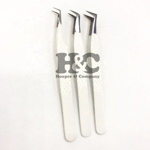 Pince à épiler de précision anti-magnétique professionnelle personnalisée, logo de marque privée en vison, pince à cils durable à pointe inclinée bleu blanc - Product Image 1
