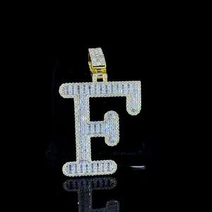 Kustom huruf inisial pribadi jimat 925 perak murni menyesuaikan nama depan huruf Moissanite berlian liontin untuk Kalung